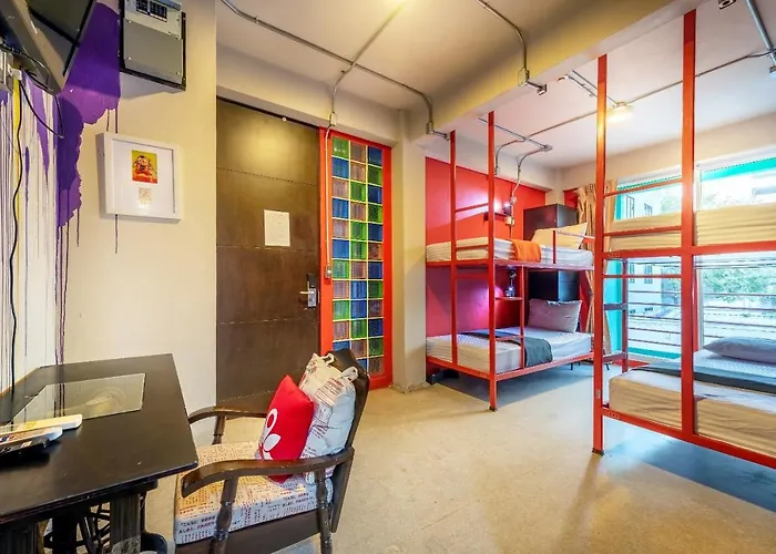 Silom Art Hostel Bangkok